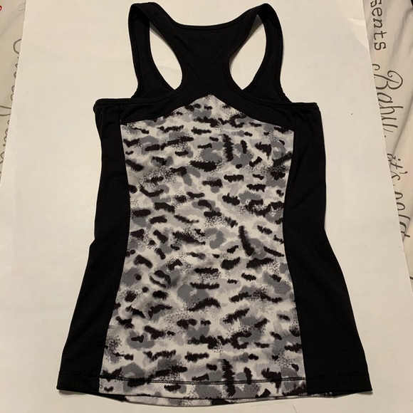 Small ACX Sport white leopard print tank top - Picture 8 of 10